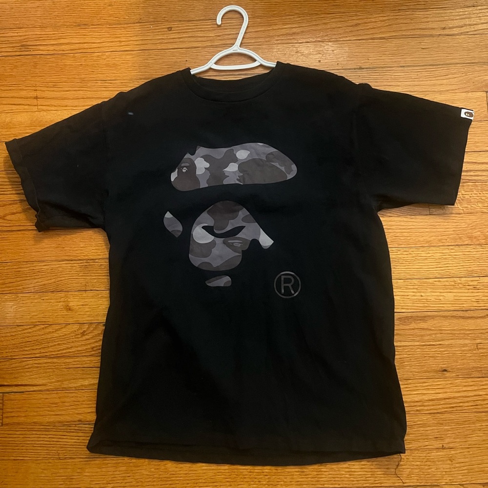 A bathing ape size XL Ape head tee $90 Negotiable